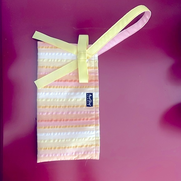 NWOT Anna StreetStudio wristlet - Picture 1 of 3